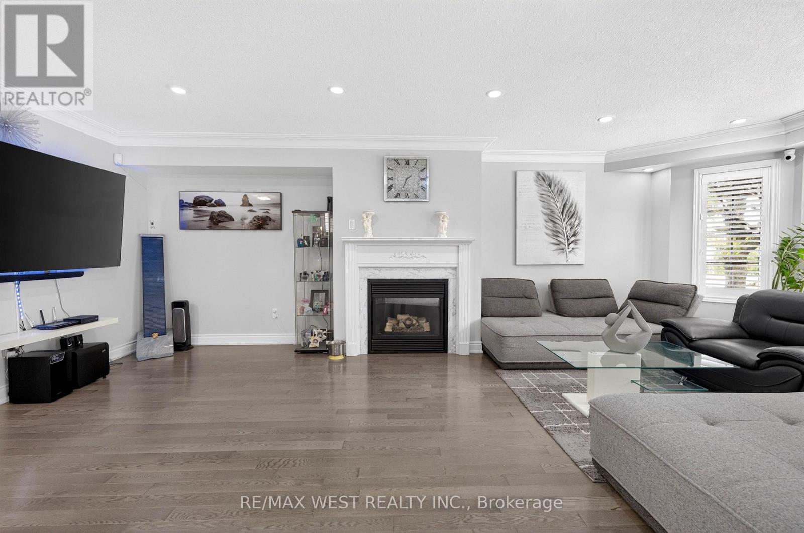 46 Villa Antica Drive, Vaughan, Ontario  L4H 1P9 - Photo 8 - N13461872