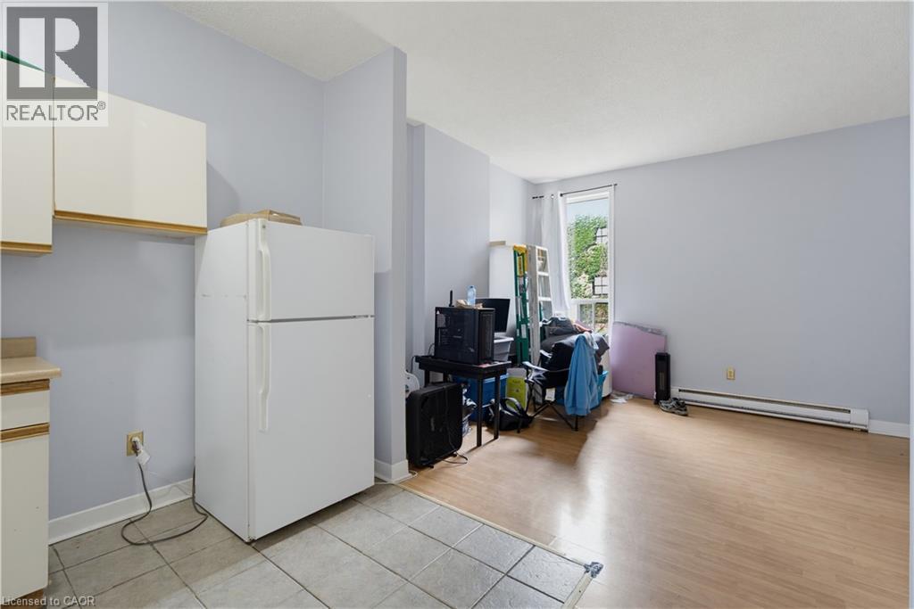 426 CLARENCE Street Unit# 5 - Photo 6