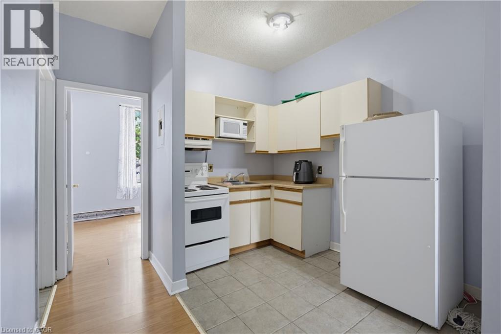 426 CLARENCE Street Unit# 5 - Photo 7