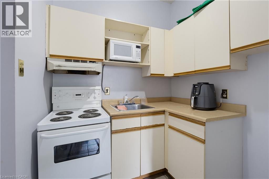 426 CLARENCE Street Unit# 5 - Photo 8