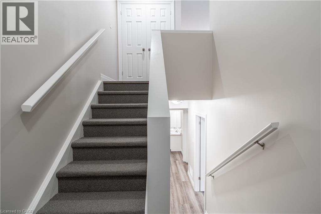 38 Viewpoint Avenue Unit# 2, Hamilton, Ontario  L8V 2S5 - Photo 4 - 40841132