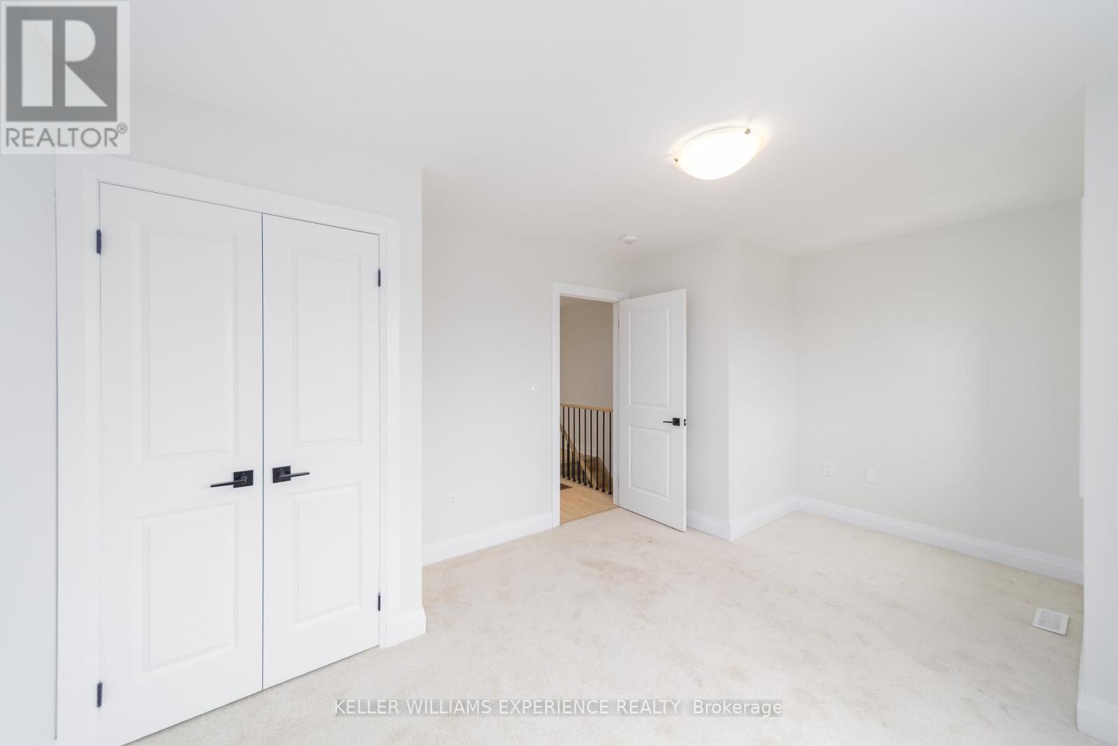 101 Fairlane Avenue, Barrie (Painswick South), Ontario  L9J 0M5 - Photo 15 - S13461736