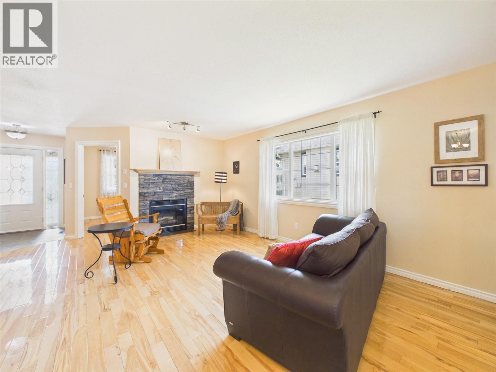 2325 Mt Baker Crescent, Cranbrook, British Columbia  V1C 6L4 - Photo 15 - 10391812