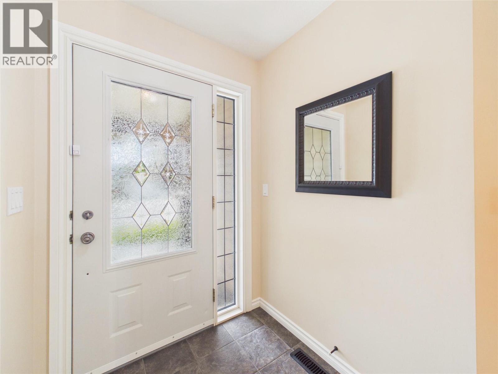 2325 Mt Baker Crescent, Cranbrook, British Columbia  V1C 6L4 - Photo 11 - 10391812