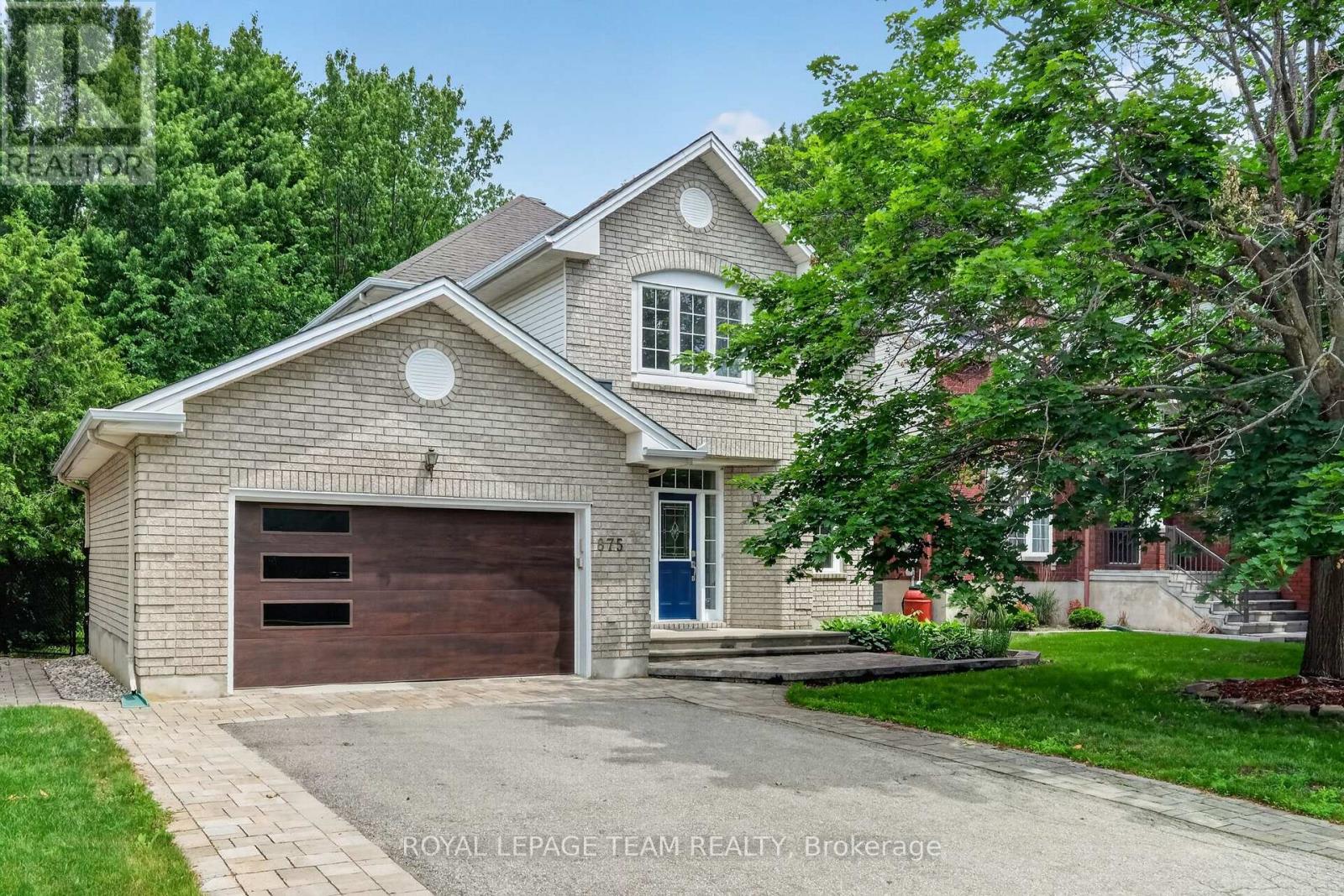 875 Giant Cedars Crescent, Ottawa, Ontario  K1V 1P1 - Photo 2 - X13462094