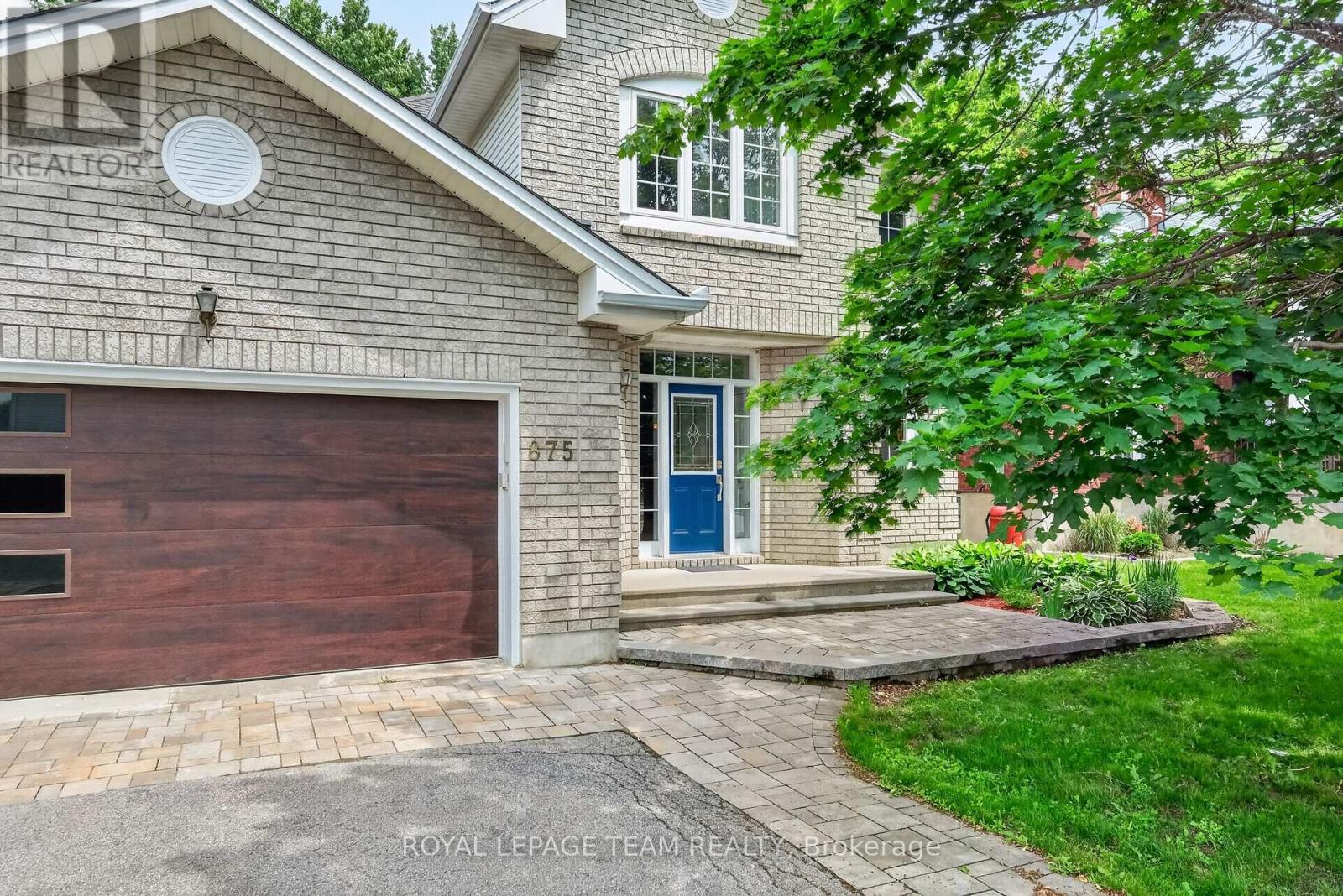 875 Giant Cedars Crescent, Ottawa, Ontario  K1V 1P1 - Photo 3 - X13462094