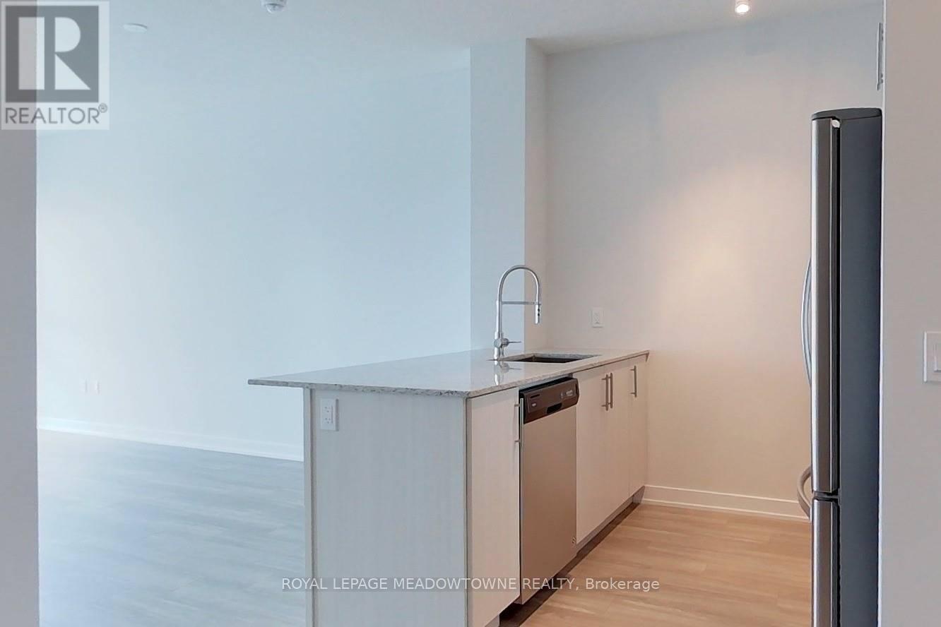 2521 - 4055 Parkside Village Drive, Mississauga, Ontario  L5B 0K8 - Photo 14 - W13461666