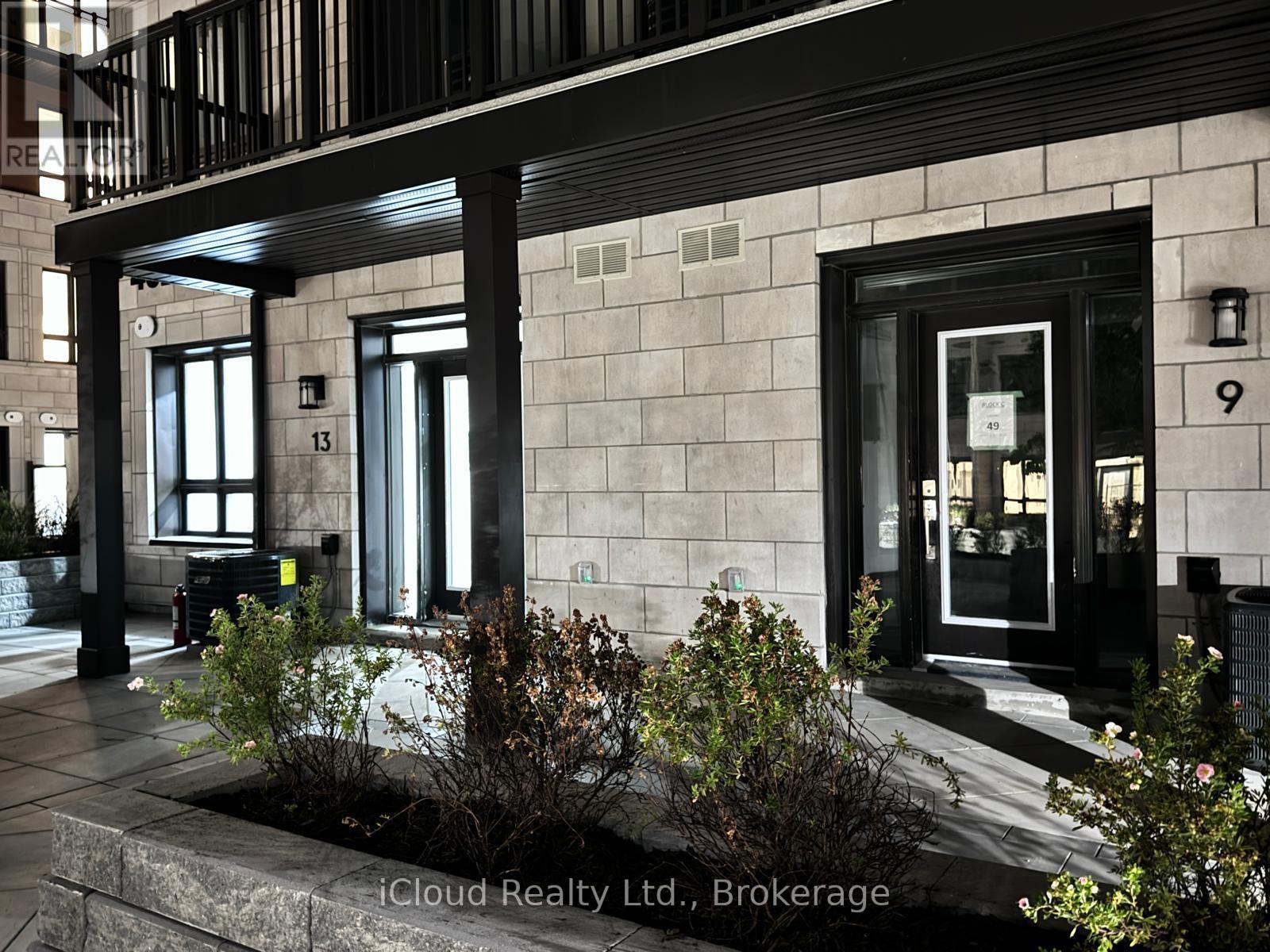 9 - 4025 Hickory Drive, Mississauga, Ontario  L4W 1L1 - Photo 2 - W13461668