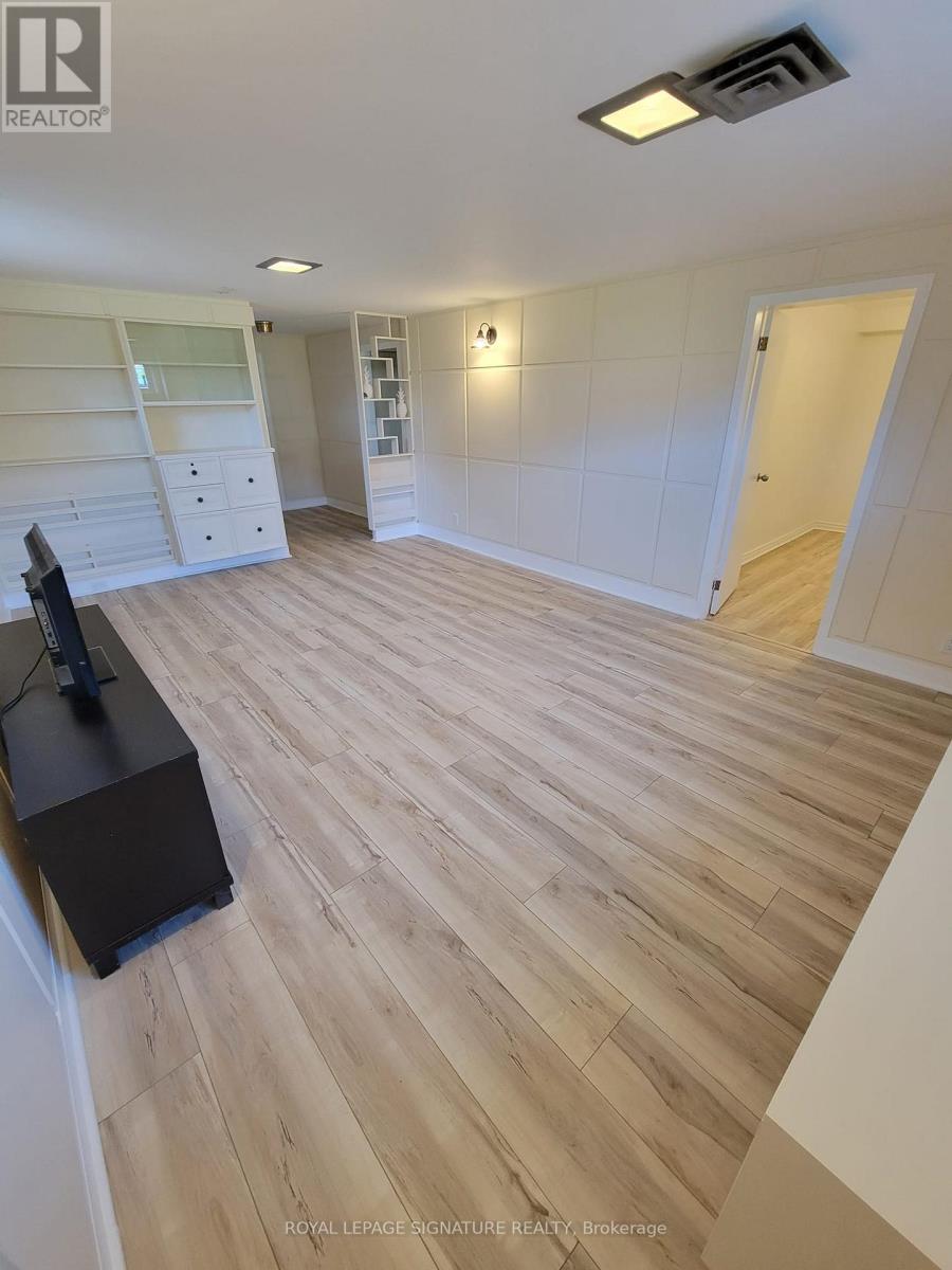 Lower - 64 Watney Crescent, Toronto, Ontario  M3L 2C9 - Photo 11 - W13461696