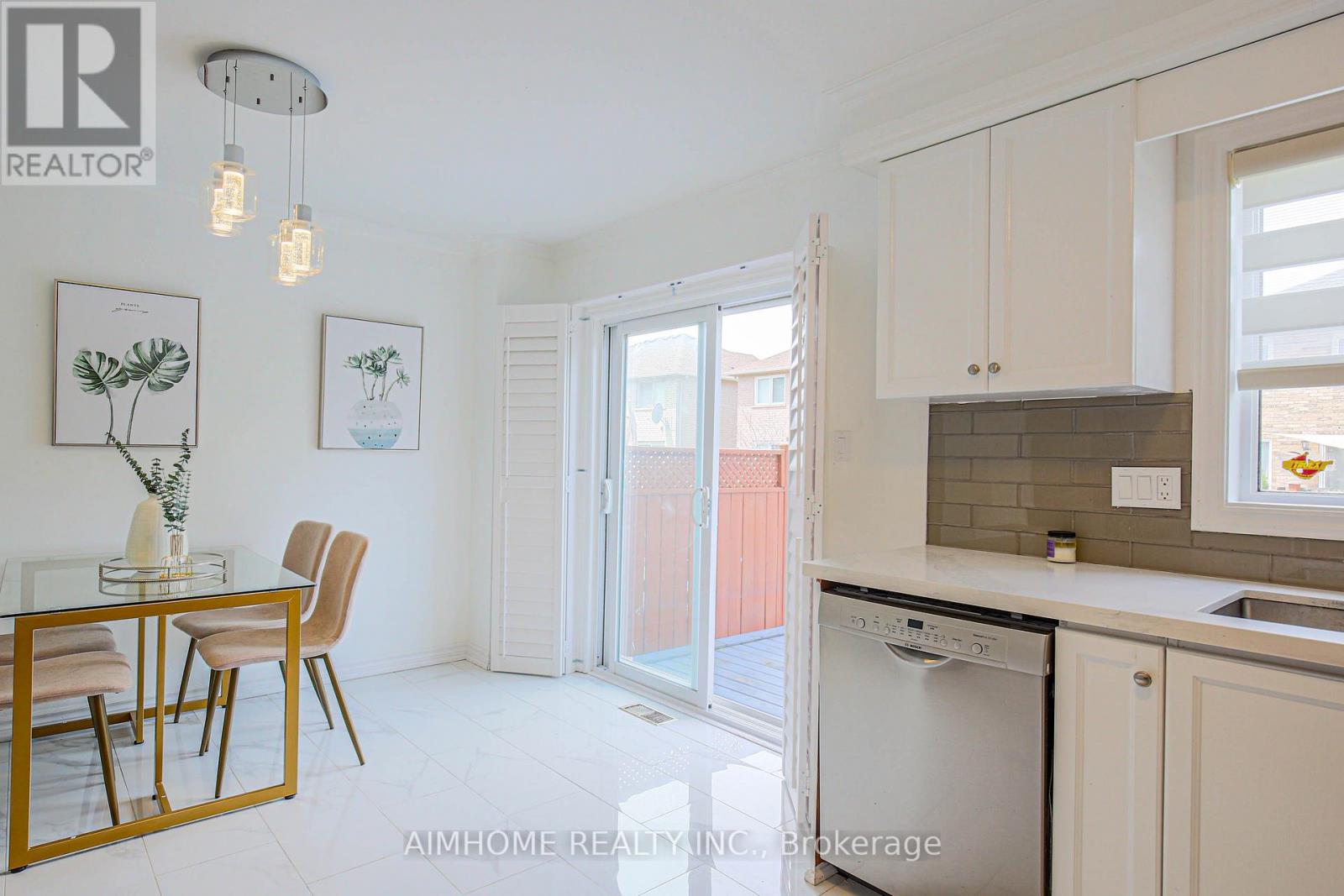 6401 Saratoga Way, Mississauga, Ontario L5N 7V4 - Photo 24 - W13461706