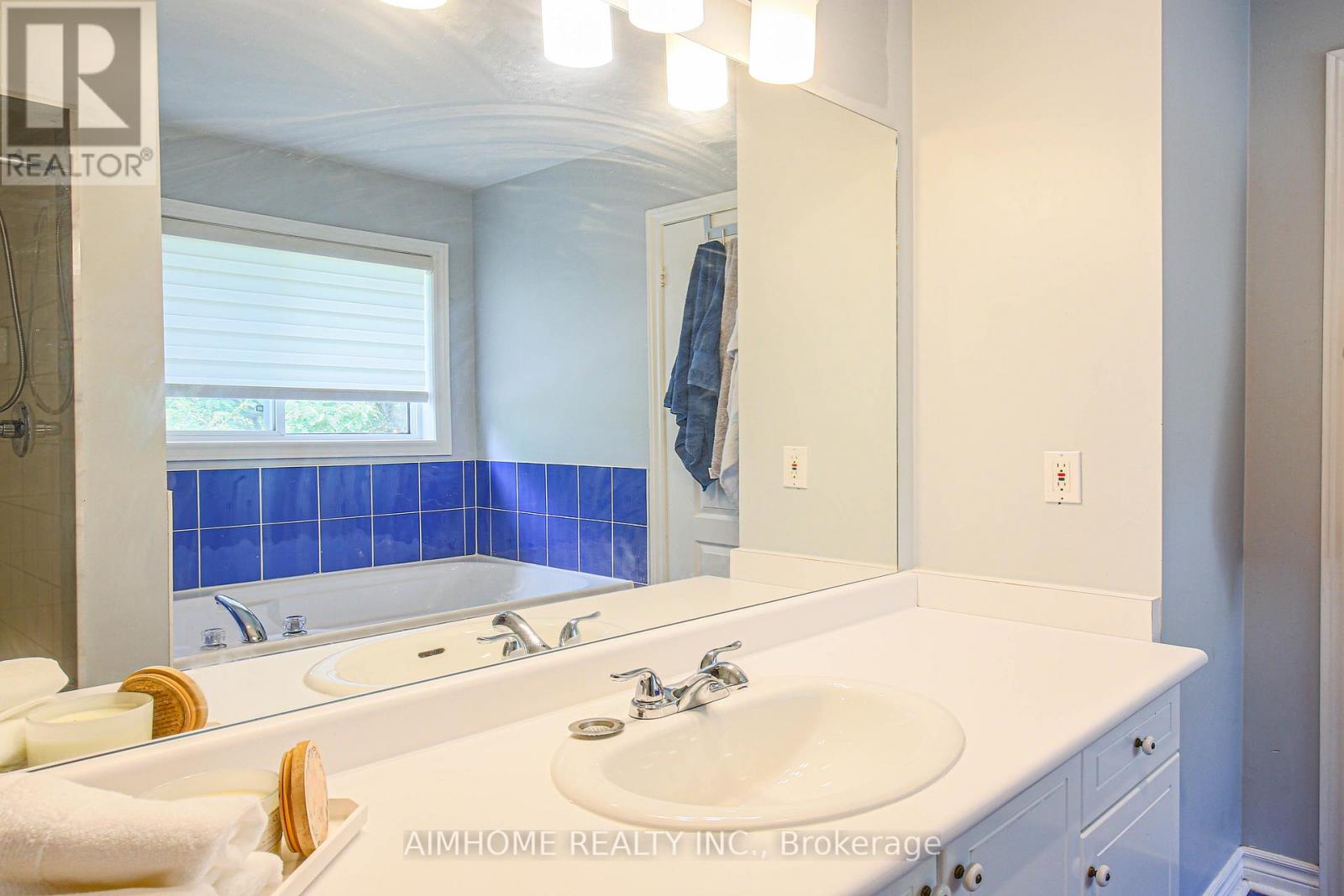 6401 Saratoga Way, Mississauga, Ontario L5N 7V4 - Photo 25 - W13461706