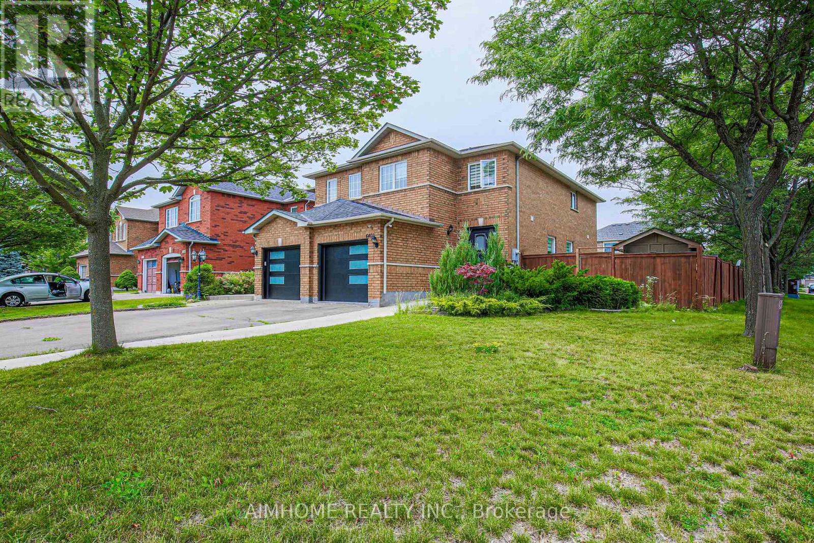 6401 Saratoga Way, Mississauga, Ontario L5N 7V4 - Photo 3 - W13461706