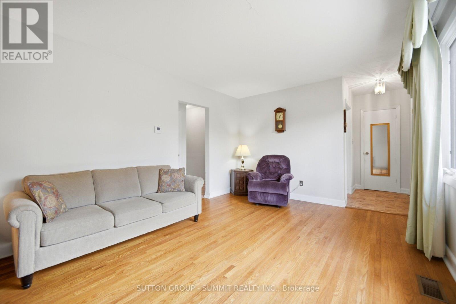 7 Earl Street, Mississauga, Ontario  L5M 1N6 - Photo 10 - W13461738