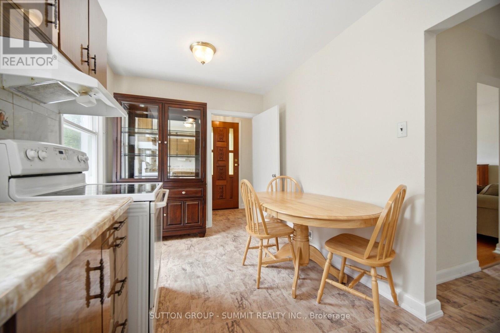 7 Earl Street, Mississauga, Ontario  L5M 1N6 - Photo 13 - W13461738
