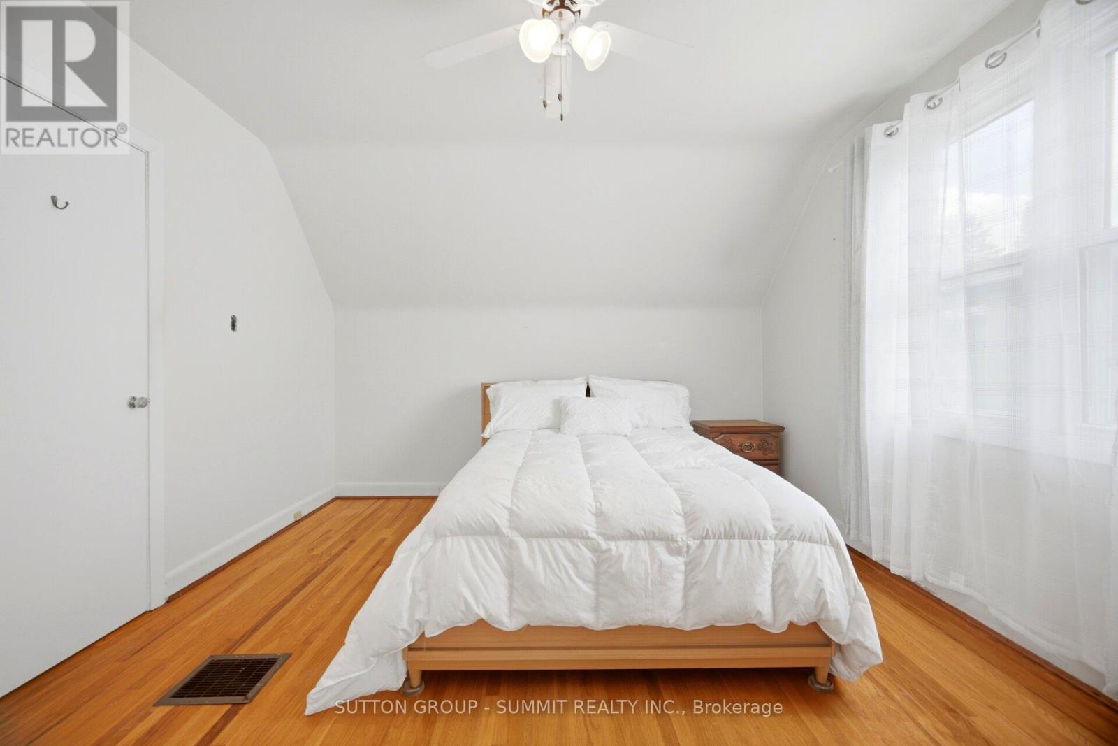 7 Earl Street, Mississauga, Ontario  L5M 1N6 - Photo 20 - W13461738