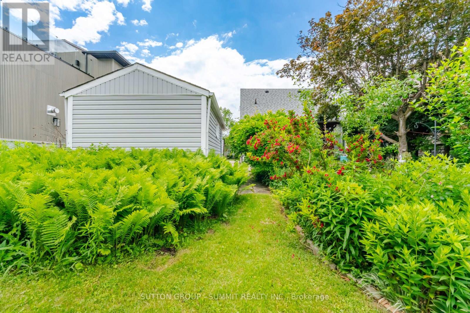 7 Earl Street, Mississauga, Ontario  L5M 1N6 - Photo 41 - W13461738