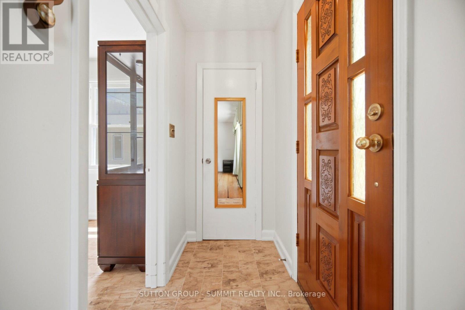 7 Earl Street, Mississauga, Ontario  L5M 1N6 - Photo 7 - W13461738