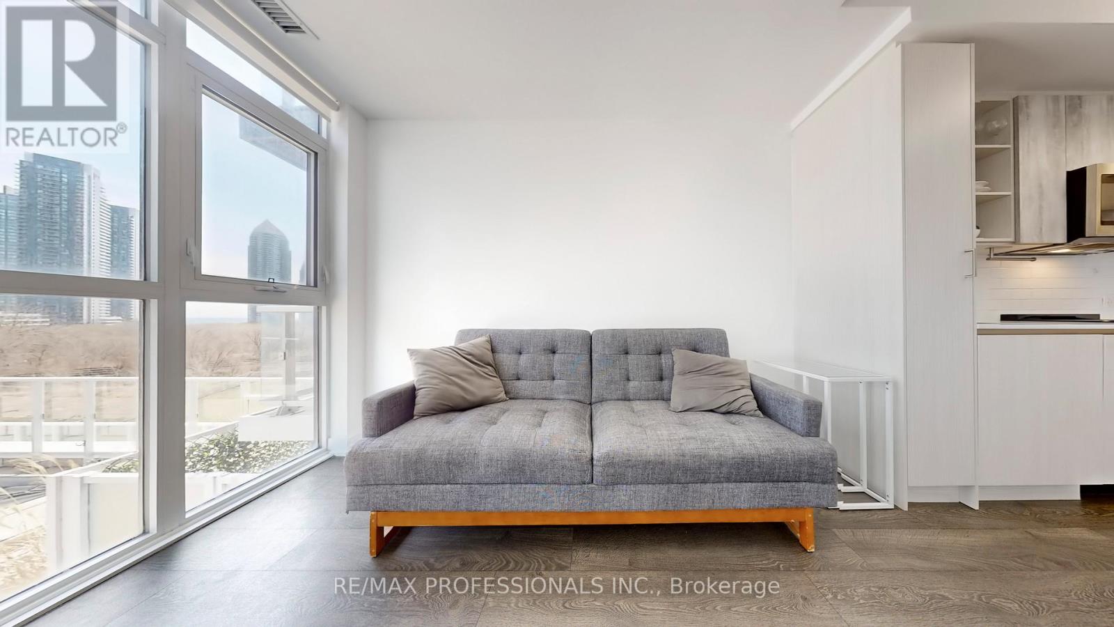 504 - 251 Manitoba Street, Toronto, Ontario M8Y 0C7 - Photo 2 - W13461852