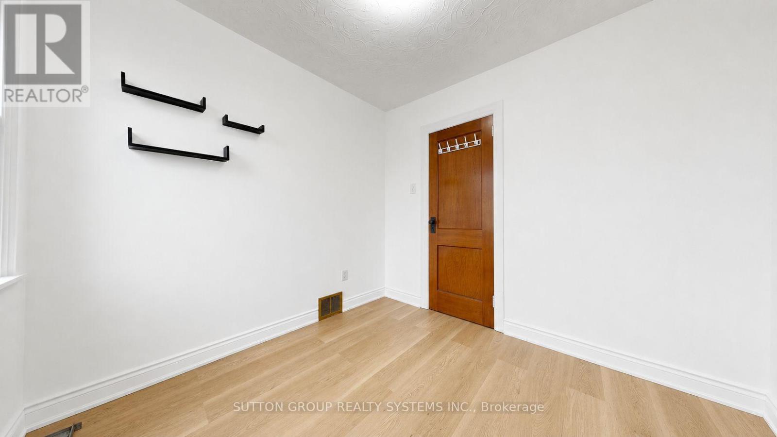 683 Old Weston Road, Toronto, Ontario  M6N 3B6 - Photo 16 - W13461936