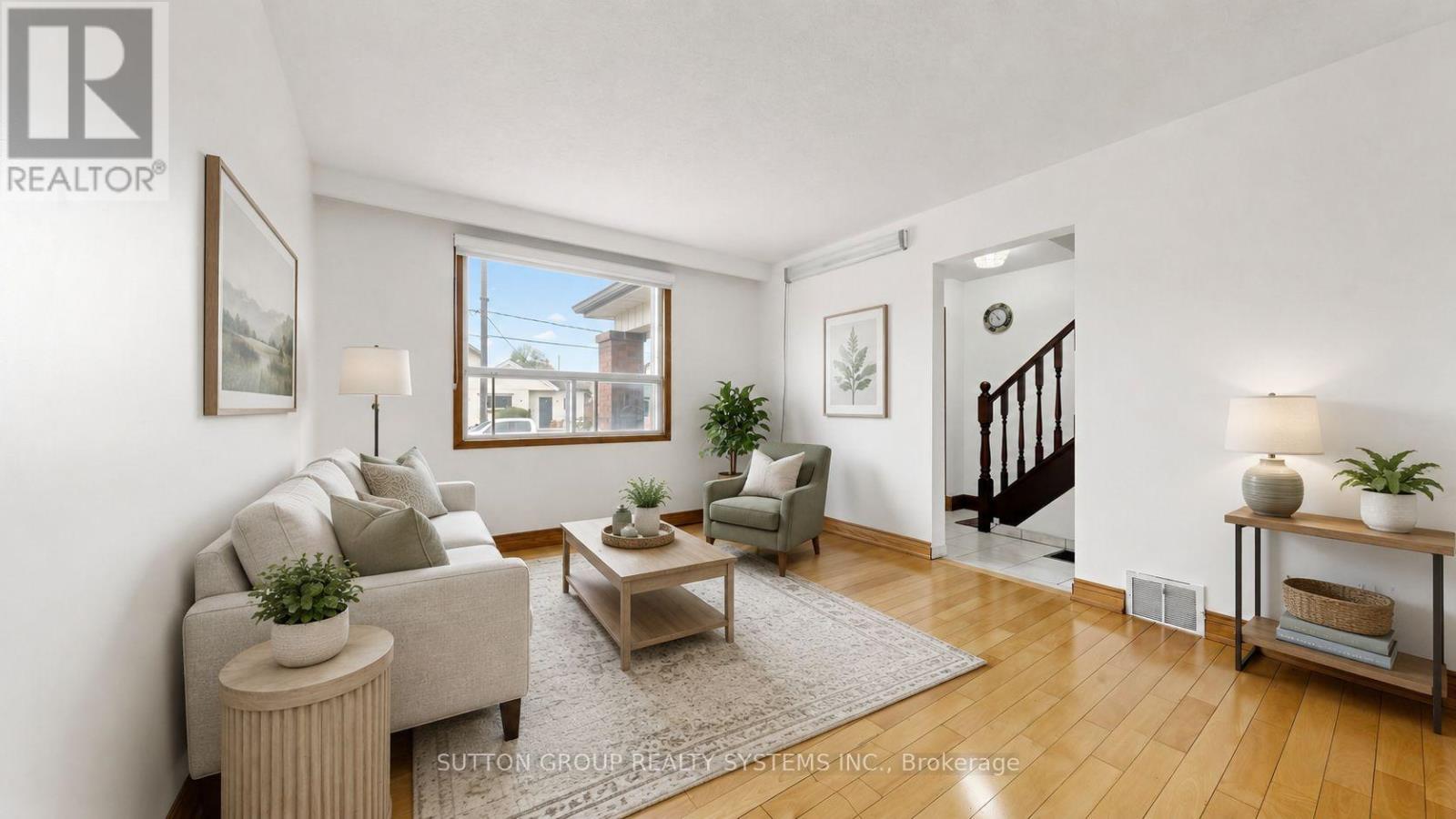 683 Old Weston Road, Toronto, Ontario  M6N 3B6 - Photo 4 - W13461936