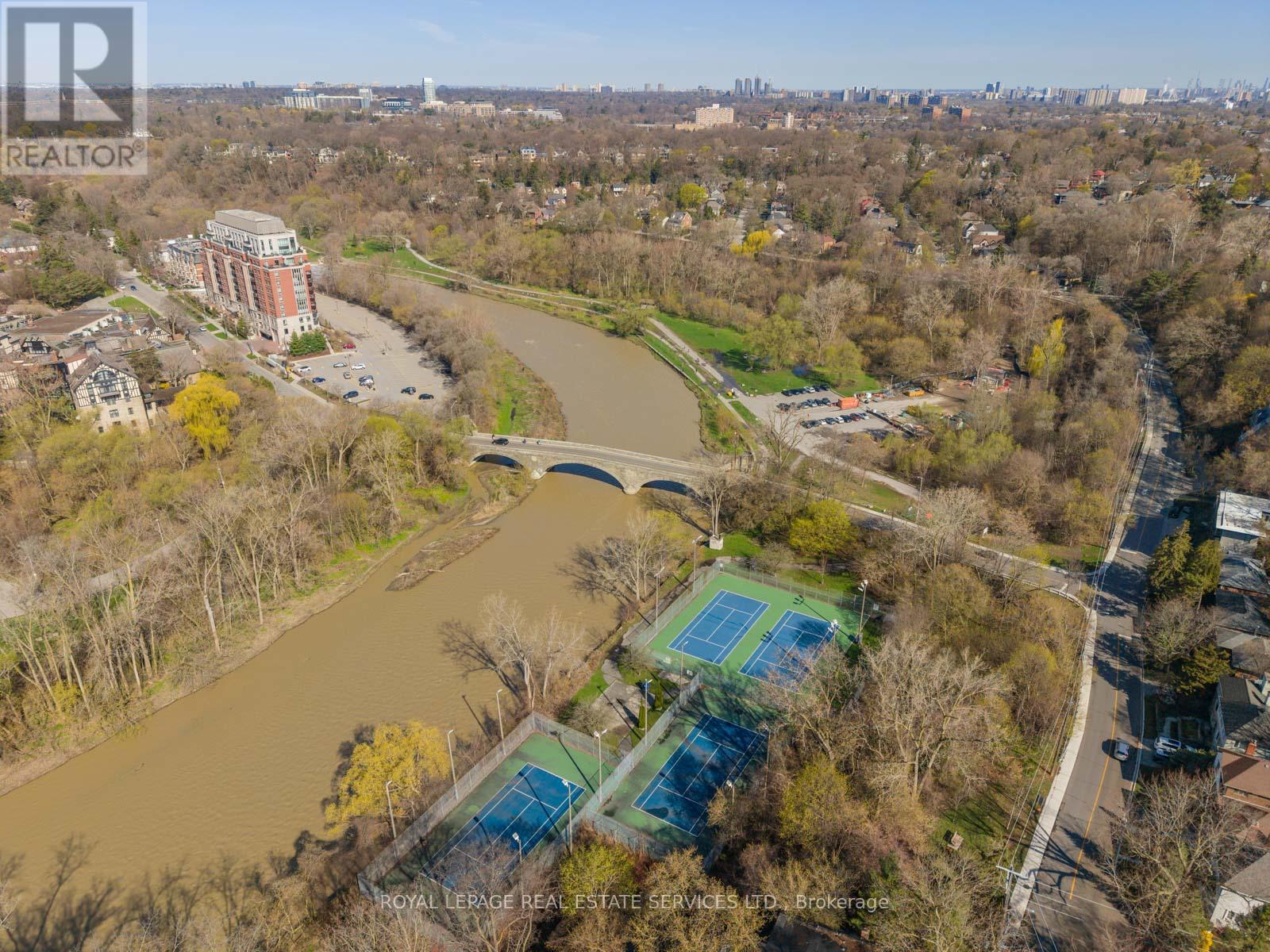 225 - 1 Old Mill Drive, Toronto, Ontario  M6S 0A1 - Photo 45 - W13461950