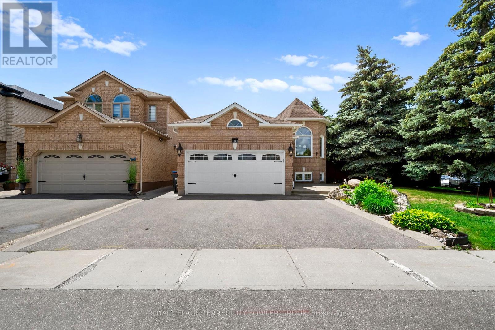 13 LIPTAY AVENUE, Caledon, Ontario