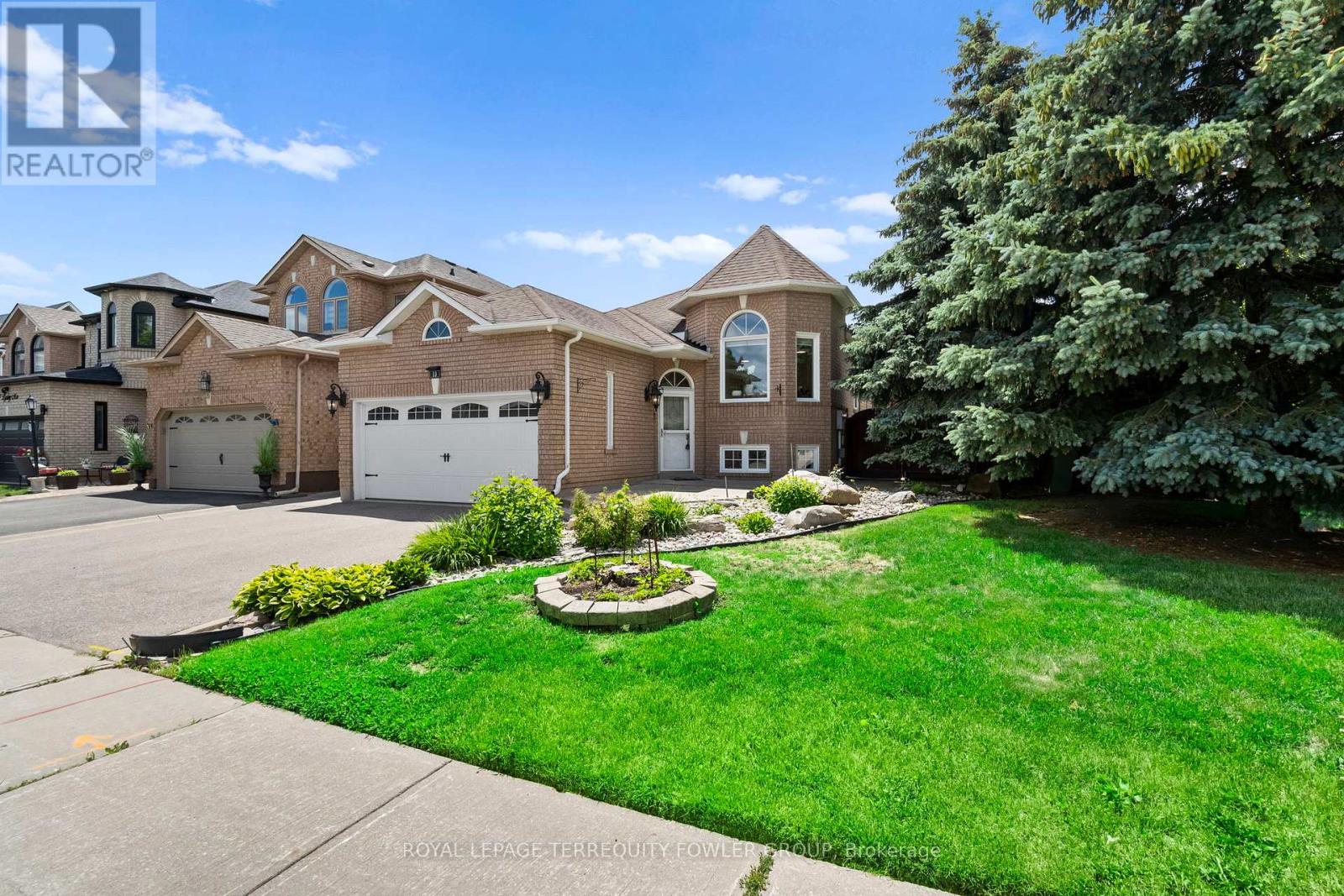 13 Liptay Avenue, Caledon, Ontario  L7E 2J7 - Photo 2 - W13461994