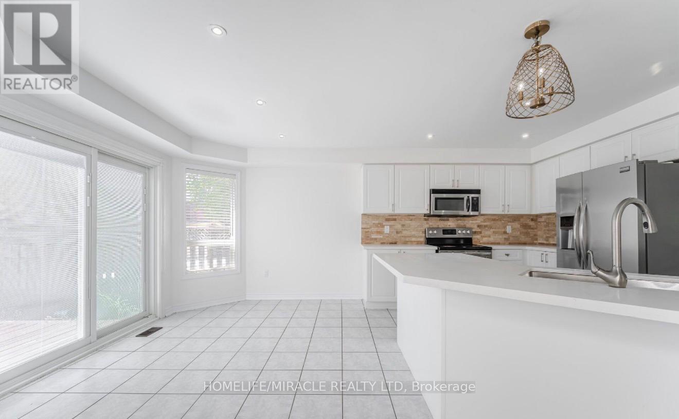 6 Baccarat Crescent, Brampton, Ontario  L7A 1K7 - Photo 7 - W13461996