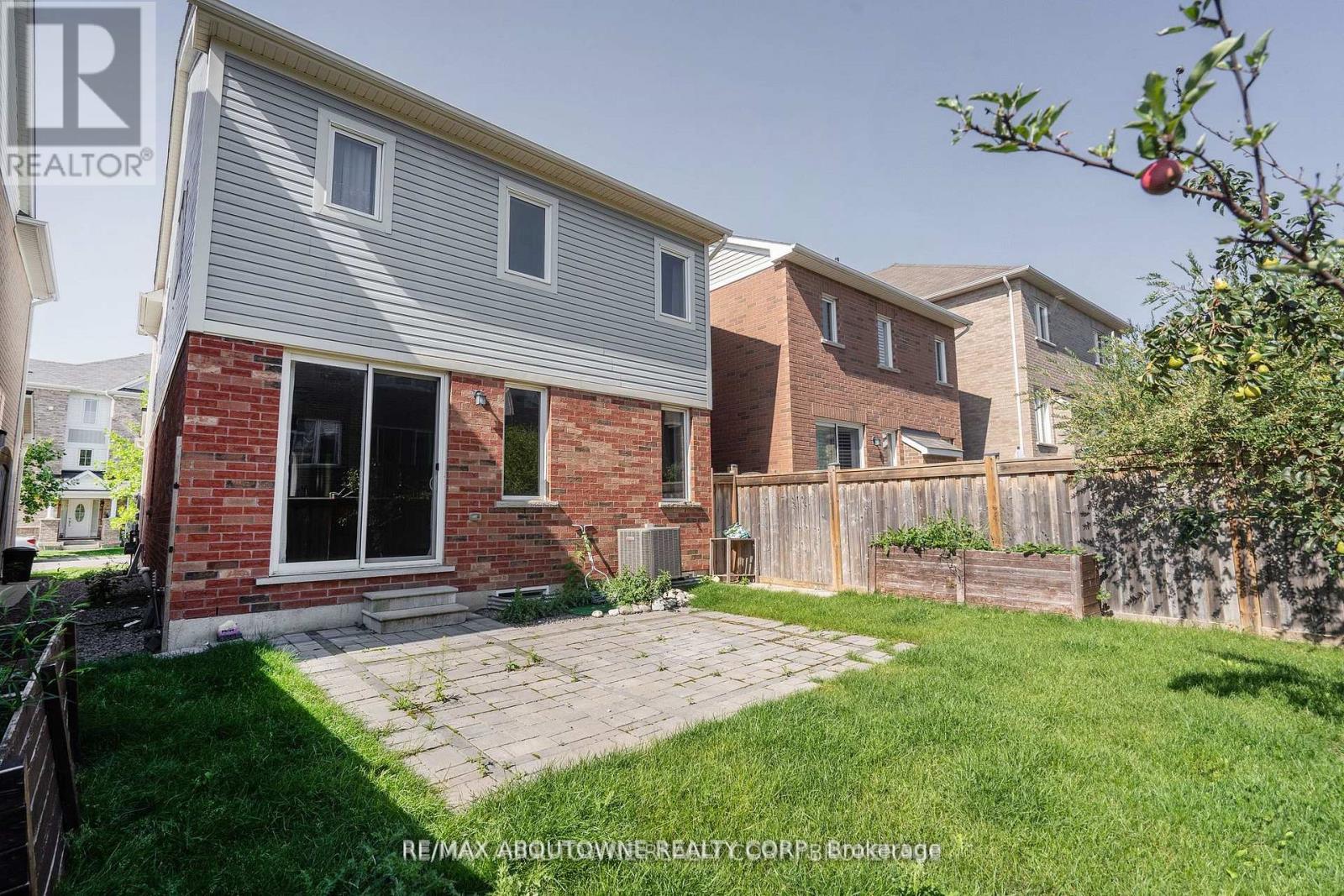 357 Snoek Point, Milton, Ontario L9T 8X9 - Photo 18 - W13462006
