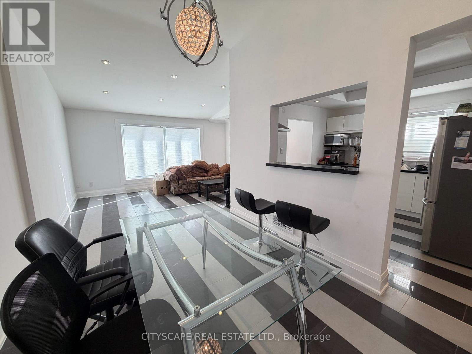Upper - 135 Bonham Boulevard, Mississauga, Ontario  L5M 1C8 - Photo 11 - W13462010