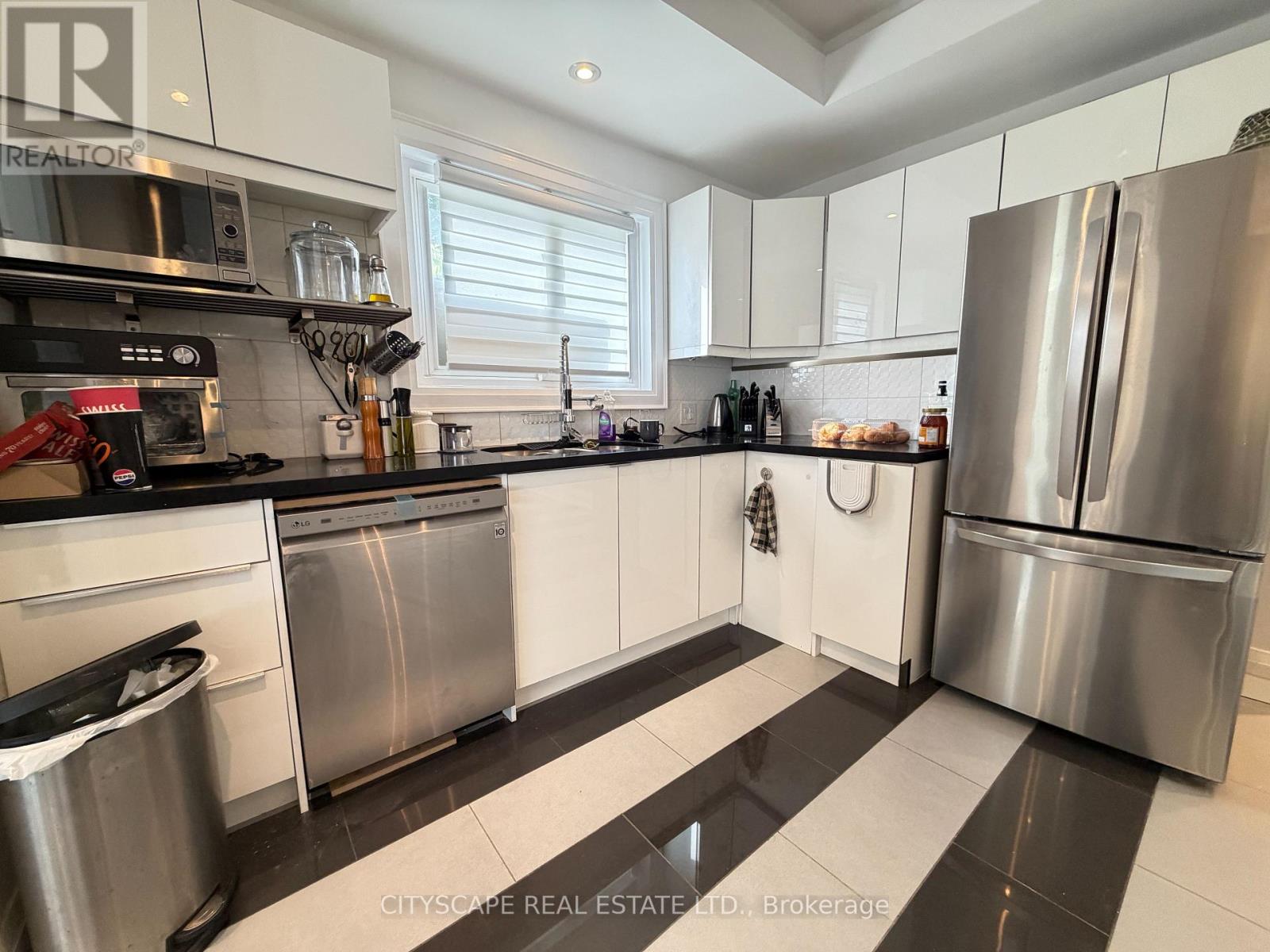 Upper - 135 Bonham Boulevard, Mississauga, Ontario  L5M 1C8 - Photo 17 - W13462010