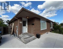 UPPER - 135 BONHAM BOULEVARD, Mississauga, Ontario