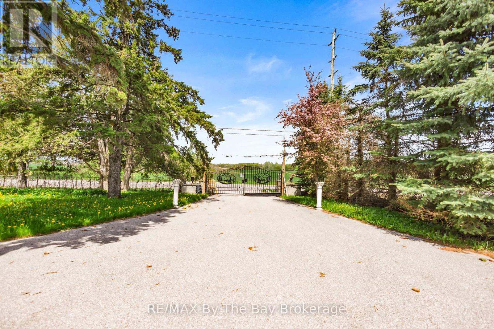 2569 Lockhart Road, Innisfil, Ontario  L9S 3G2 - Photo 5 - N13462146