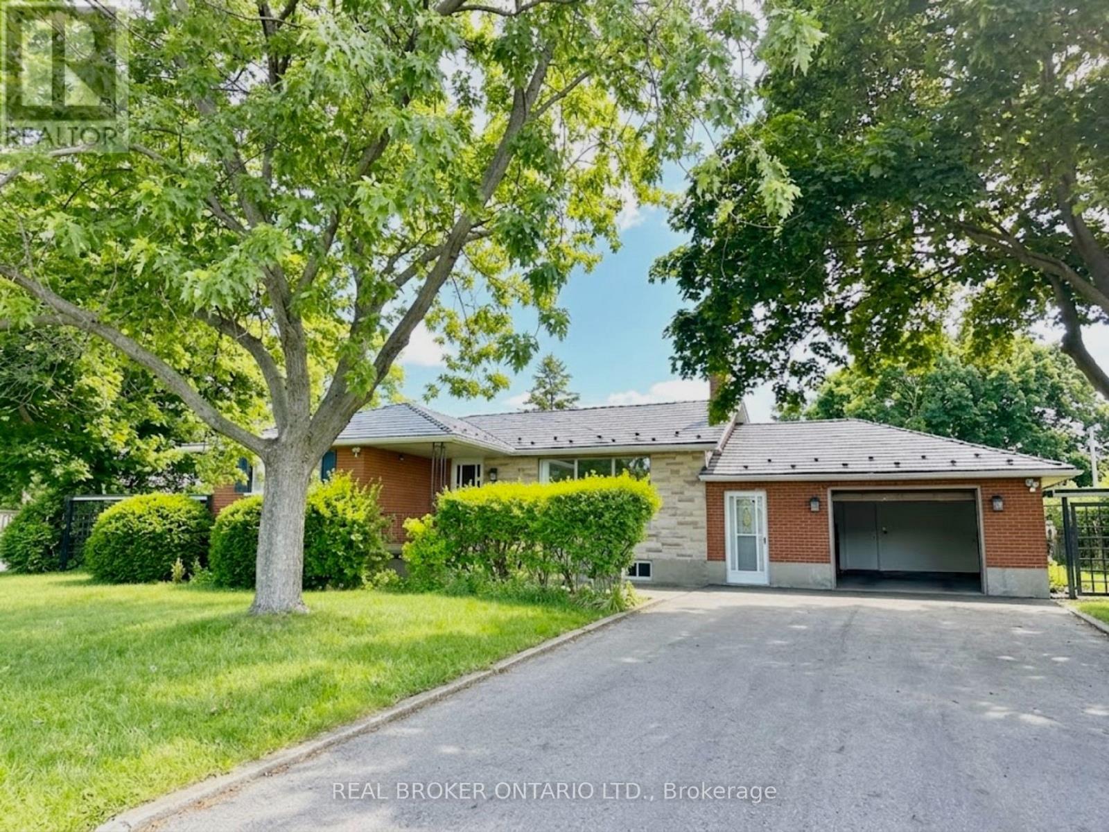 67 LAKESIDE DRIVE, Grimsby, Ontario