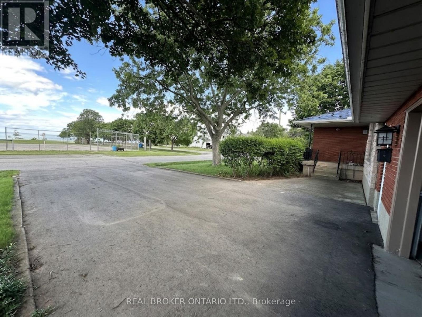 67 Lakeside Drive, Grimsby, Ontario  L3M 2L3 - Photo 14 - X13461748