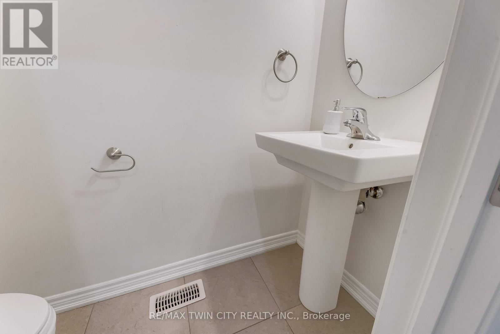 106 Haldimand Street, Kitchener, Ontario  N2R 0R2 - Photo 14 - X13461882