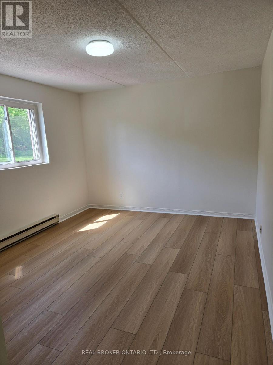 Apt #14 - 15 Wellington Rd 124, Erin, Ontario  N0B 1T0 - Photo 10 - X13461894