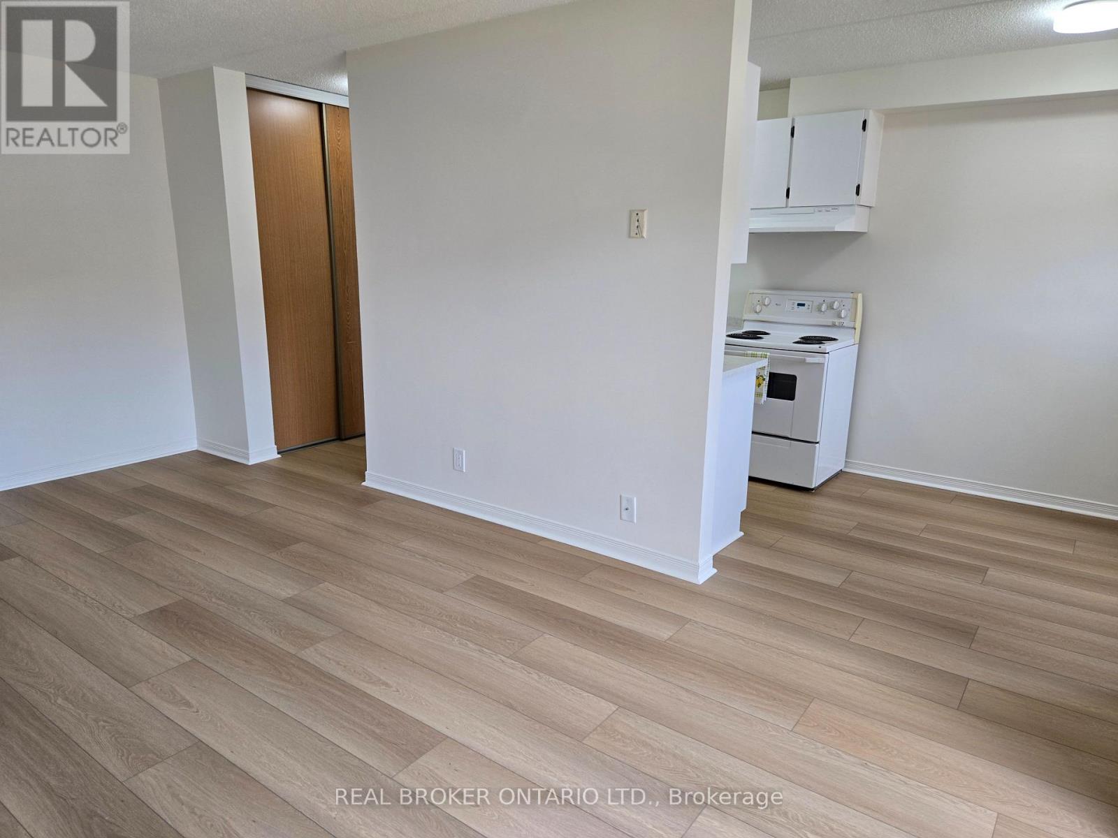 Apt #14 - 15 Wellington Rd 124, Erin, Ontario  N0B 1T0 - Photo 5 - X13461894
