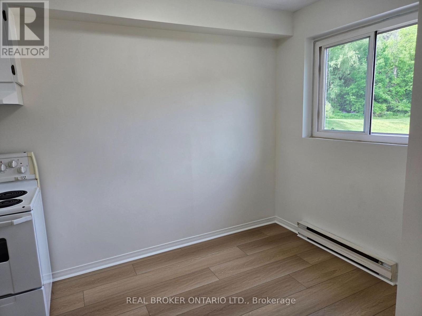 Apt #14 - 15 Wellington Rd 124, Erin, Ontario  N0B 1T0 - Photo 8 - X13461894