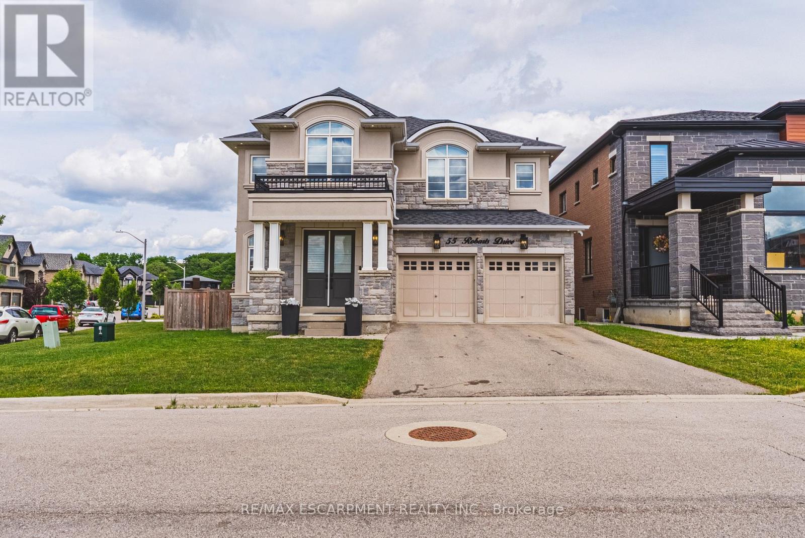 55 Robarts Drive, Hamilton, Ontario  L9K 0H5 - Photo 2 - X13461942