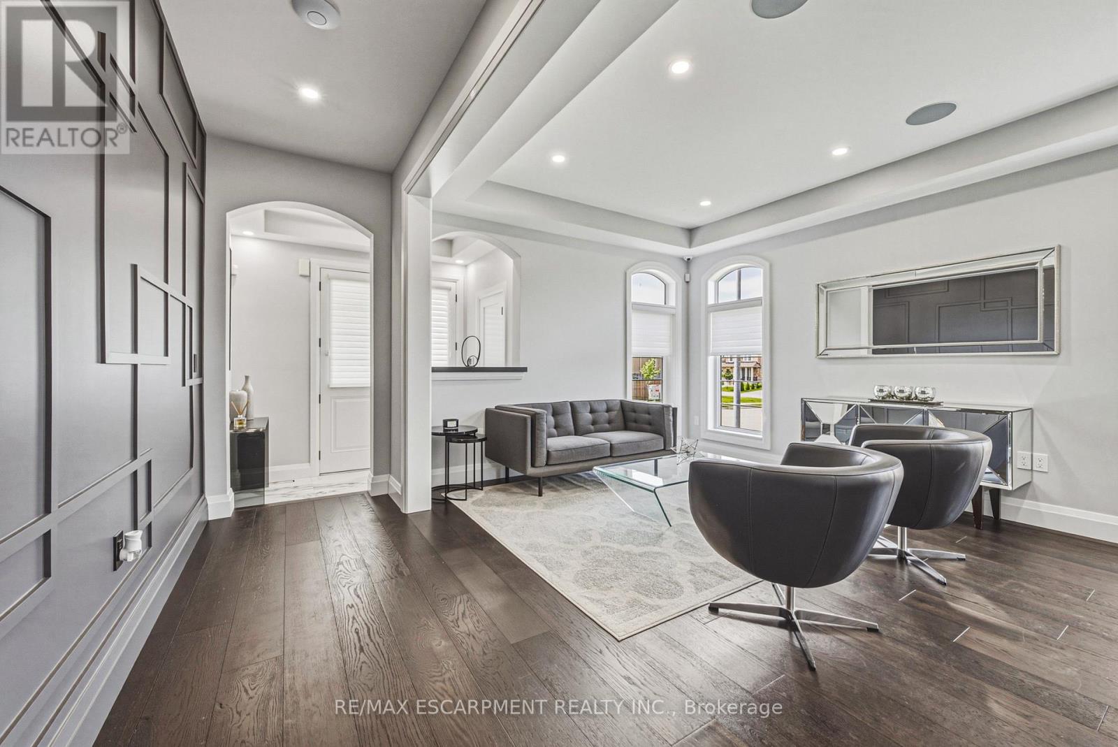 55 Robarts Drive, Hamilton, Ontario  L9K 0H5 - Photo 4 - X13461942