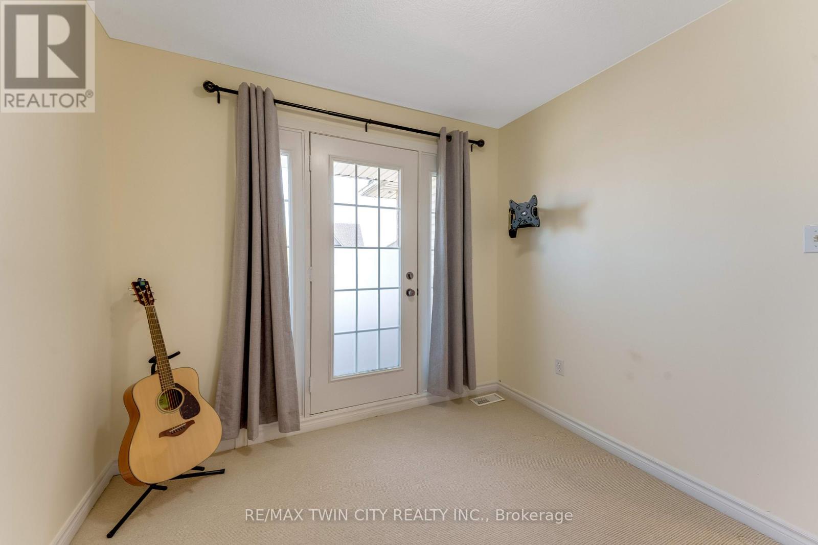 27 Tremaine Drive, Kitchener, Ontario  N2A 4L9 - Photo 29 - X13462026
