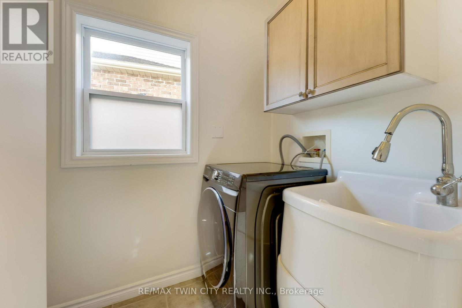 27 Tremaine Drive, Kitchener, Ontario  N2A 4L9 - Photo 31 - X13462026