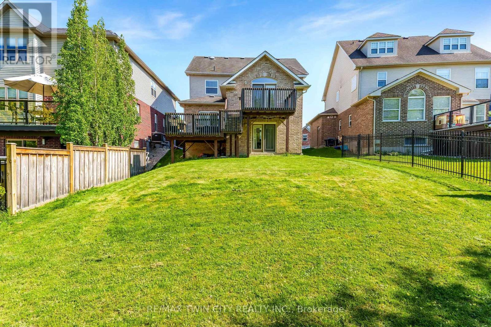 27 Tremaine Drive, Kitchener, Ontario  N2A 4L9 - Photo 35 - X13462026