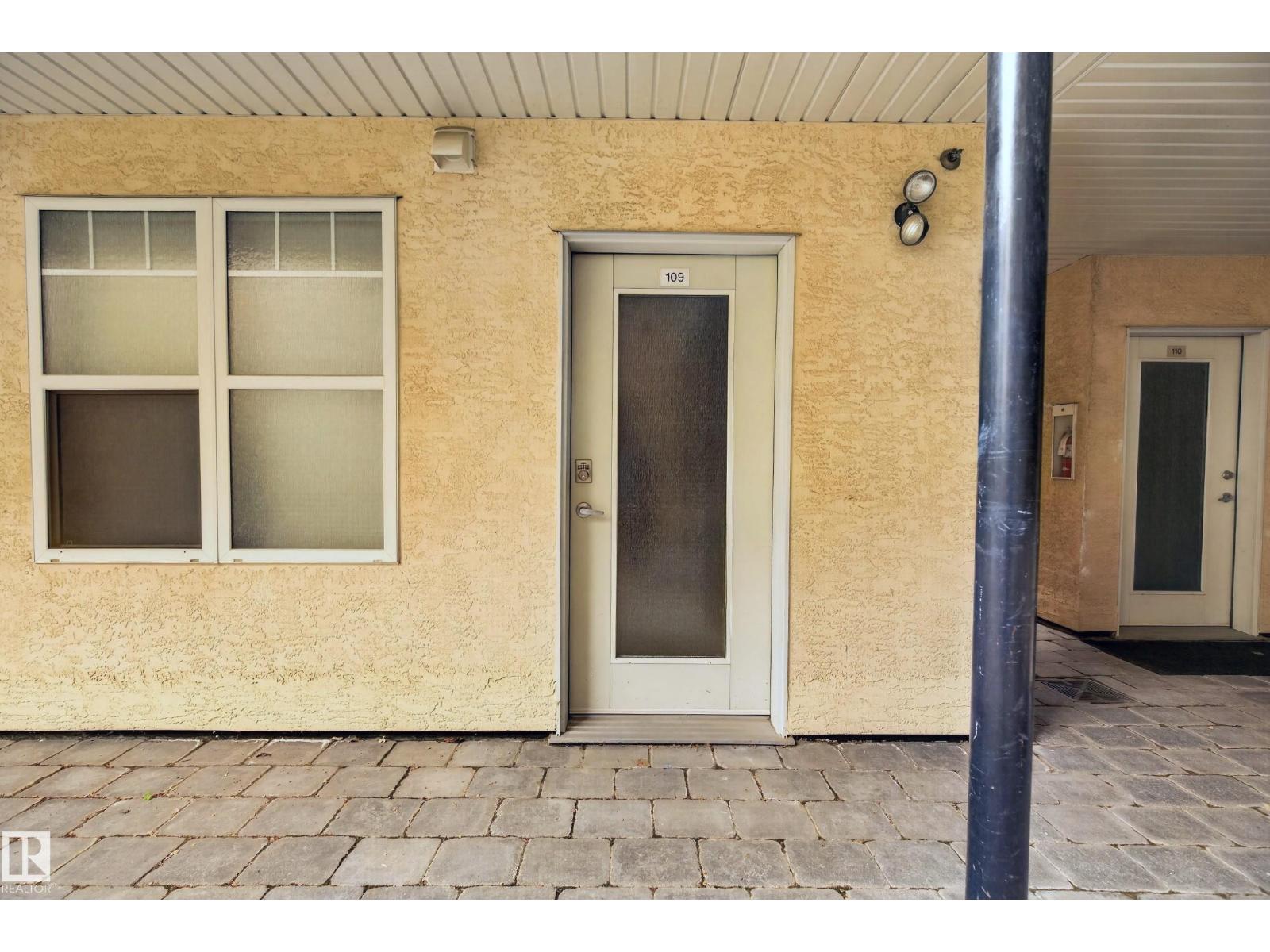 #109 9828 112 St Nw, Edmonton, Alberta T5K 1L4 - Photo 5 - E4494334