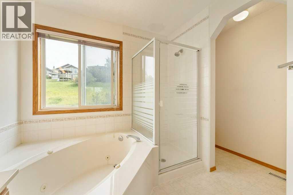 62 Edgebrook Heights NW, Calgary, Alberta  T3A 5M5 - Photo 26 - A2321381
