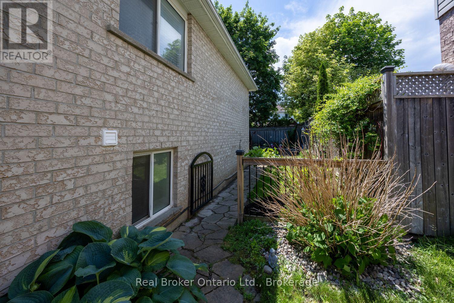 36 Apple Blossom Boulevard, Clarington, Ontario  L1C 4L9 - Photo 37 - E13462080