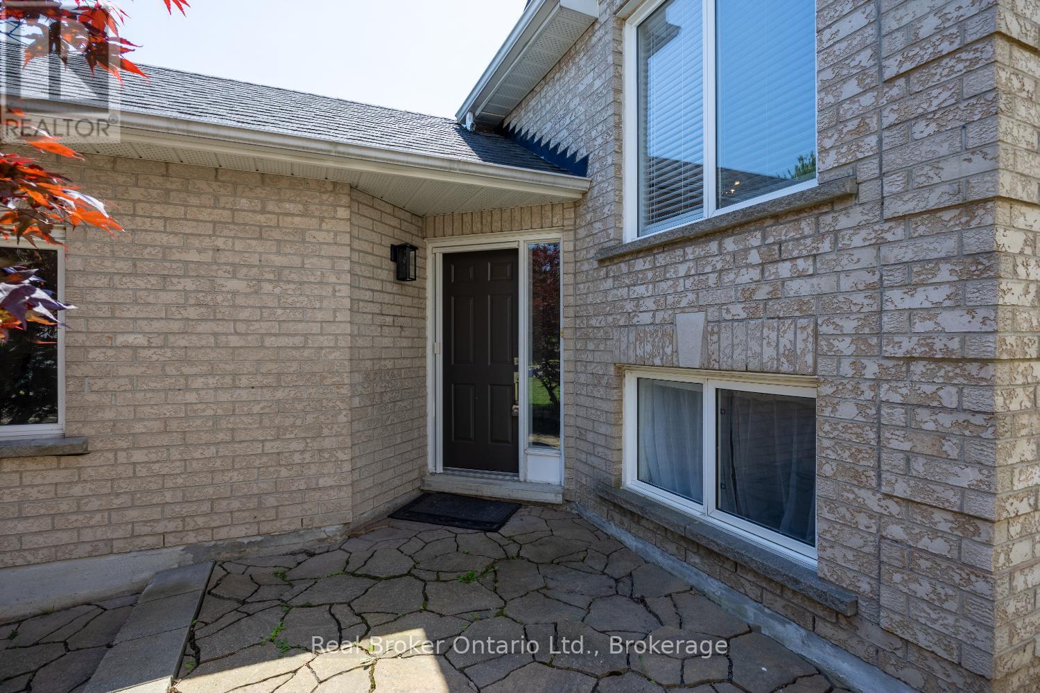 36 Apple Blossom Boulevard, Clarington, Ontario  L1C 4L9 - Photo 5 - E13462080