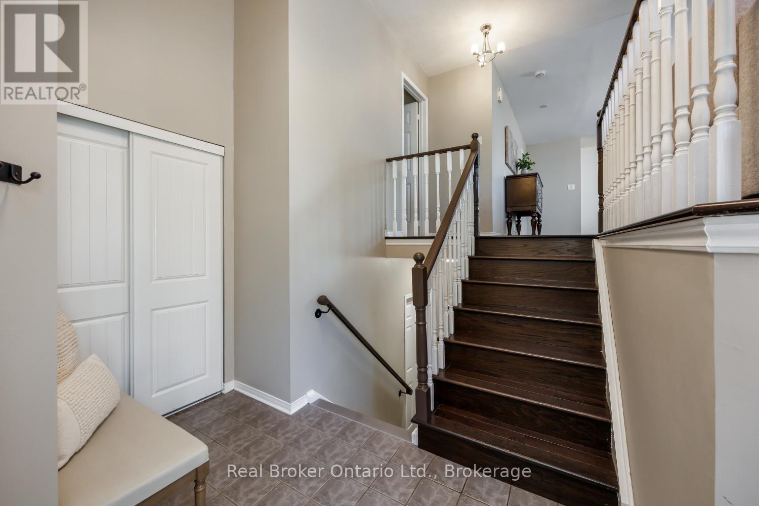 36 Apple Blossom Boulevard, Clarington, Ontario  L1C 4L9 - Photo 6 - E13462080