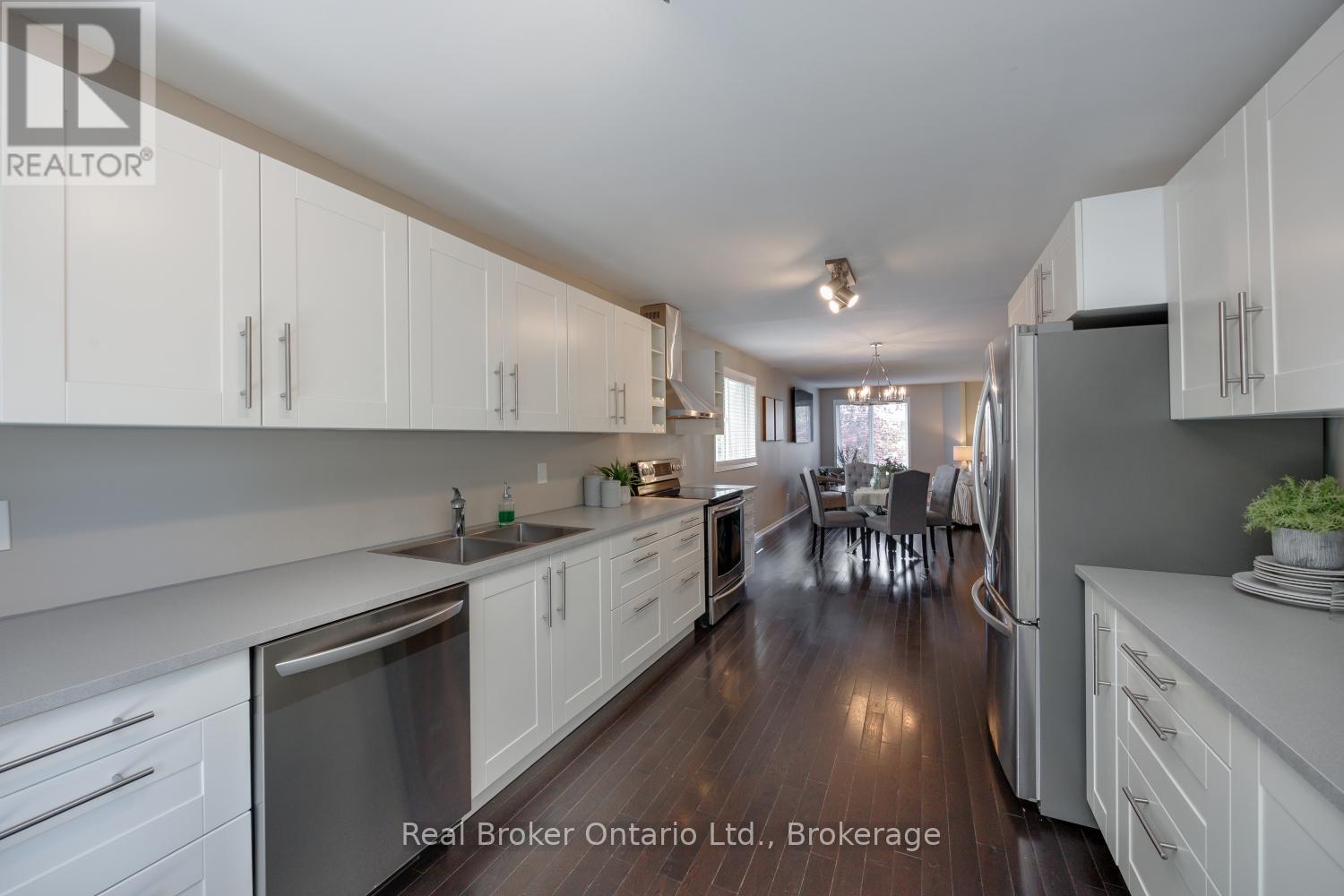 36 Apple Blossom Boulevard, Clarington, Ontario  L1C 4L9 - Photo 8 - E13462080